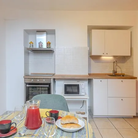 Apartamento Repubblica 17 *
