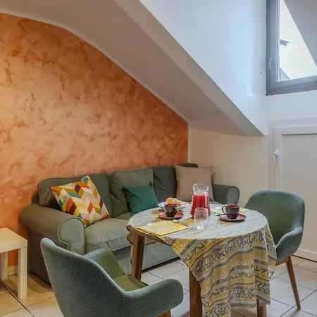 Apartman Repubblica 17 *